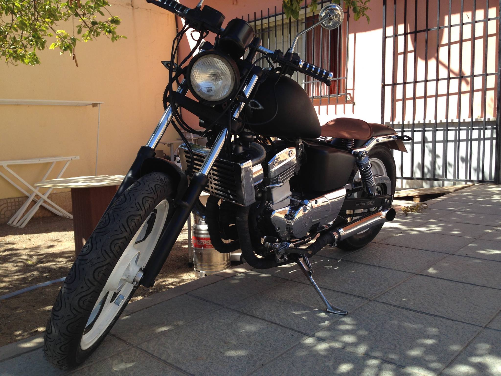 CSR 250 terminada frente