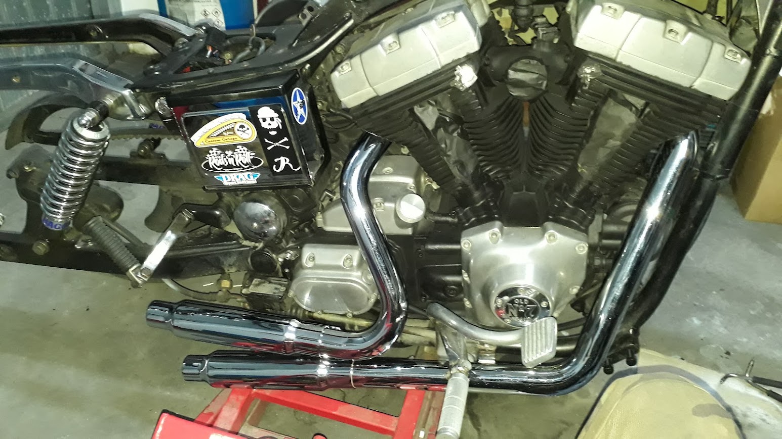 Escapes para Softail montados de prueba en la Dyna